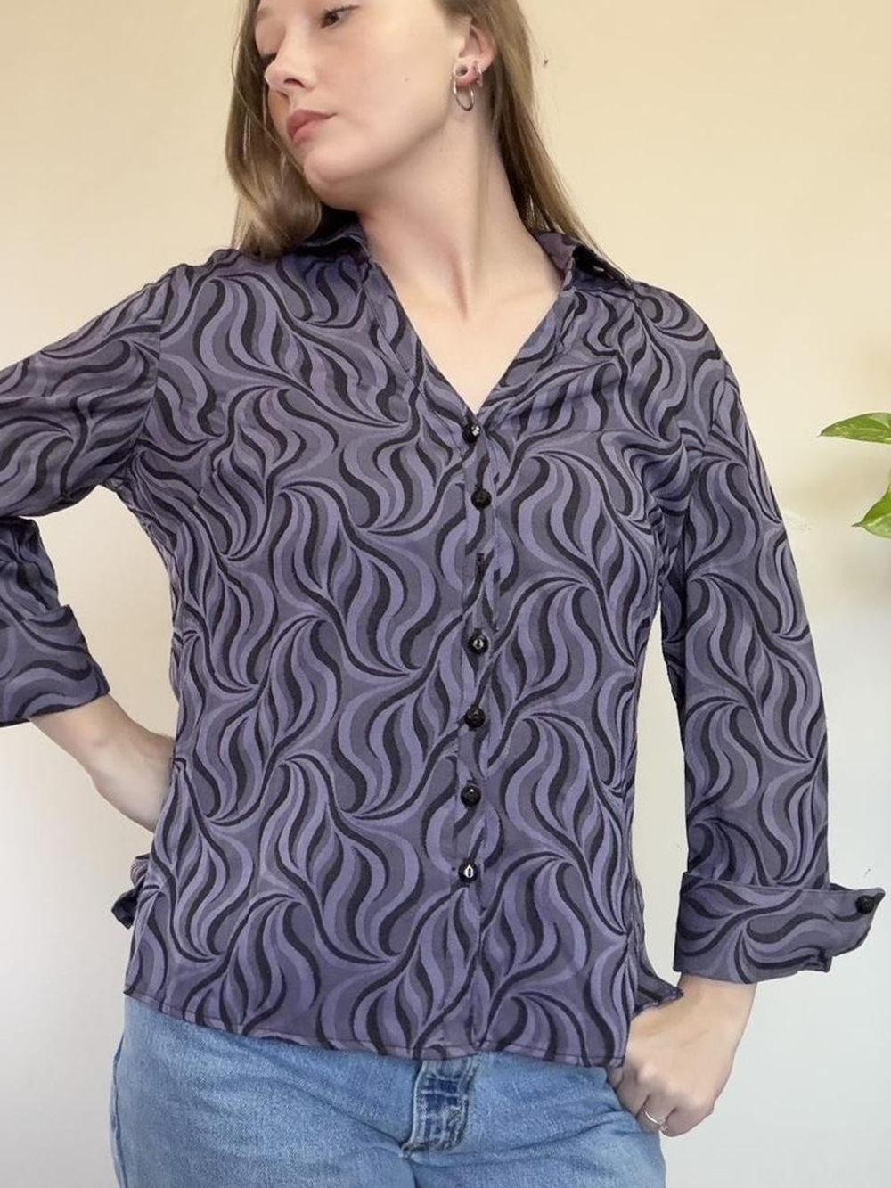 Vintage Y2k Purple Swirl Pattern Button-Up Blouse - Picture 3 of 7